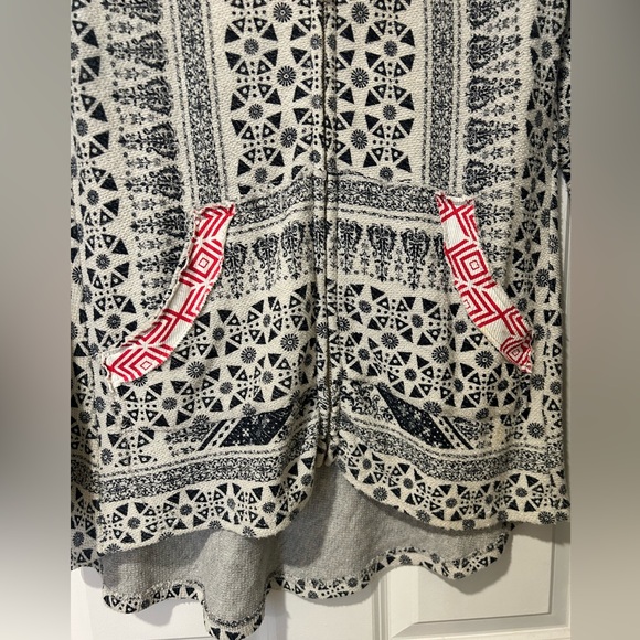 Anama Navy Blue & White Geometric Print High Low Hem Zip Up Hoodie - Picture 5 of 16